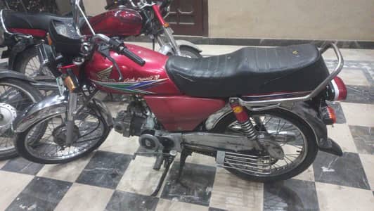 Honda 70 Rwp number 13 model
