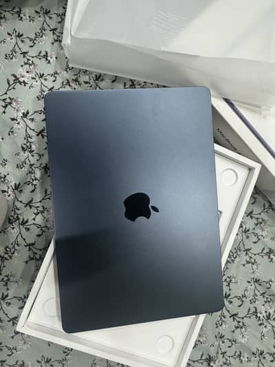 Macbook air  m4