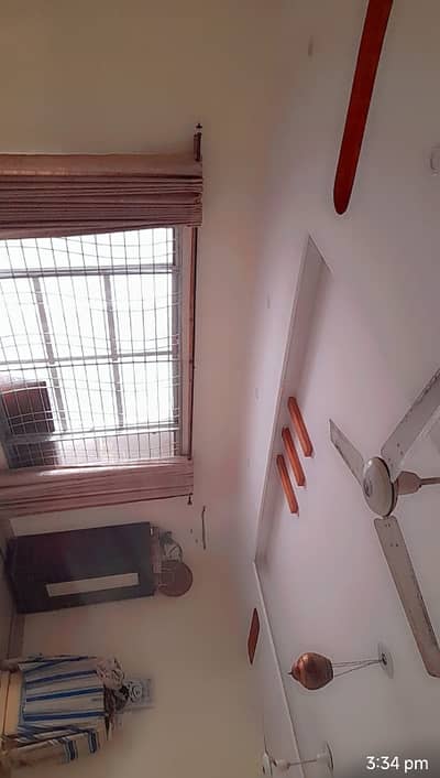 kinal full house for Silent office