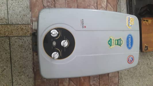 Instant geyser available for sale
