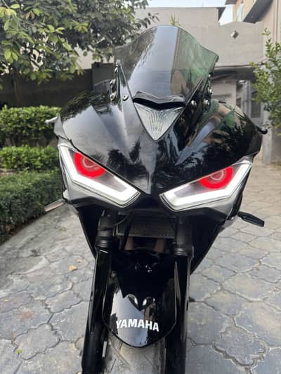 Yamaha R3 Replica Heavy Bike