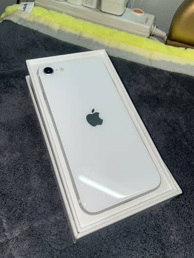 iPhone SE 2 Generation 64GB 10/10  Non JV