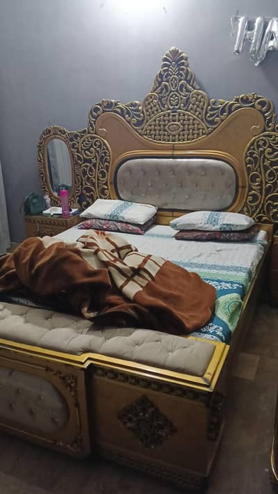 bed for sale slightly used