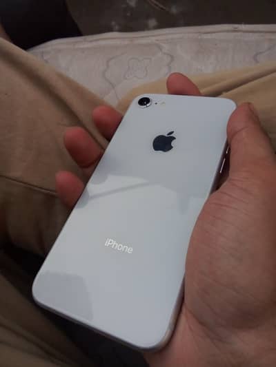Apple iPhone 8