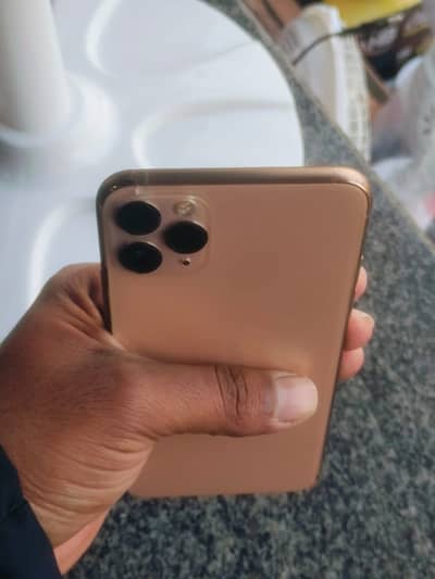 11 pro max 256GB Pta