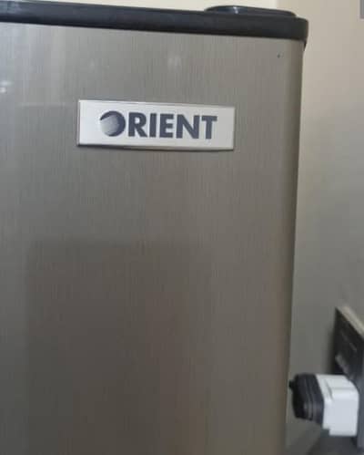 used ma medium size Fridge ha 10/10 condition ma ha