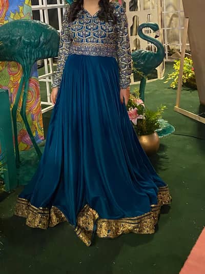 Zinc velvet lehnga with choli and duppatta