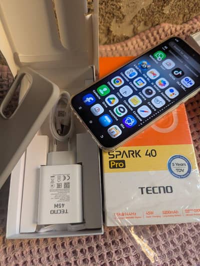 Tecno Spark 40 Pro Complete Saman 8/256 GB Complete Saman