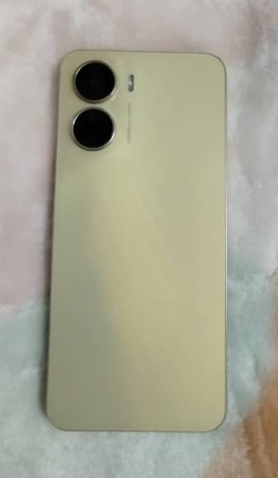 vivo y16 4+4 RAM 64 GB ROM