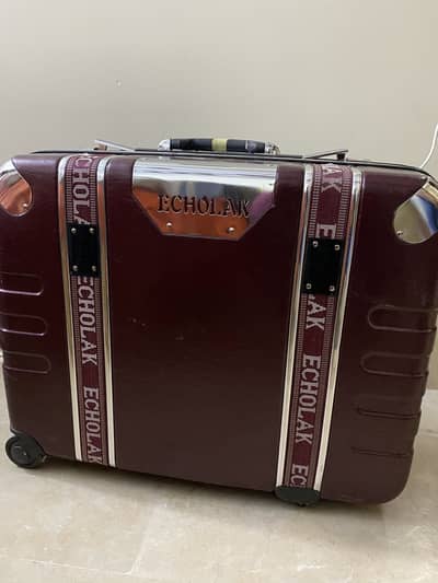 Echolak Hard Shell Suitcase