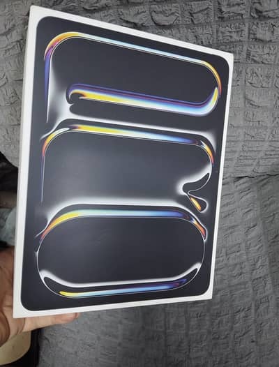 Apple iPad Pro 13 inches M5