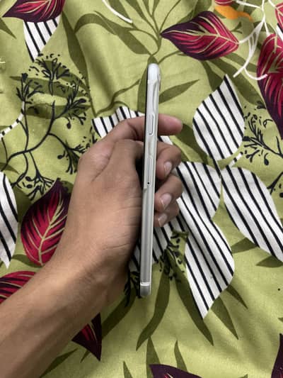 iPhone se 2020 (dual approved)