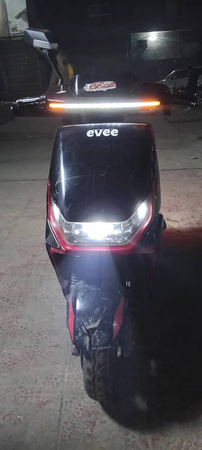 EVEE Scooty used