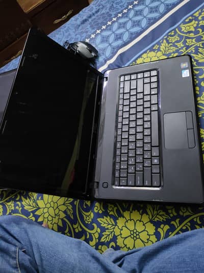 Dell Inspiron N5030 - Year 2011