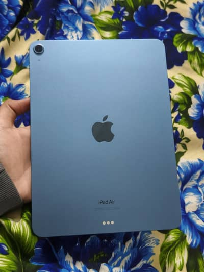iPad Air 5 M1 Chip 64GB With Cover Case & Apple Pencil Sold Separately