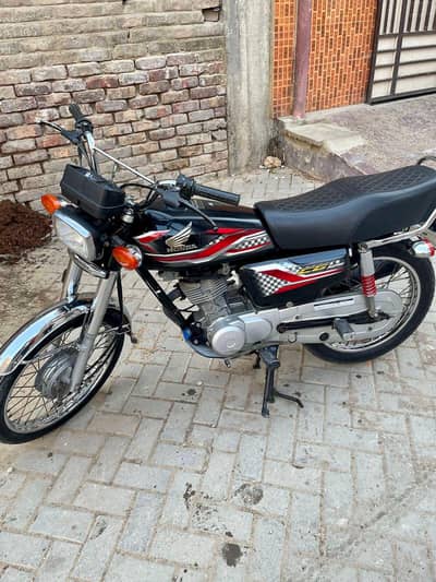 HOnda cg125 model 2024 hyderabad registered