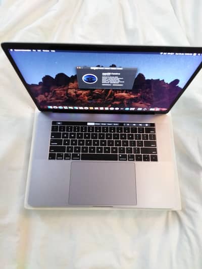 Macbook Pro 15.4 inch 2018 A1990, 1st Owner 9/10 Box Original Charger