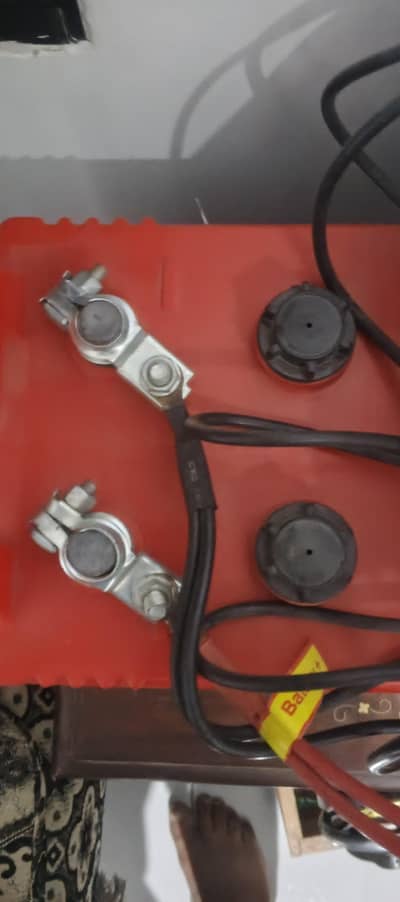 ups and battrr berand new just 2 3 dayz use