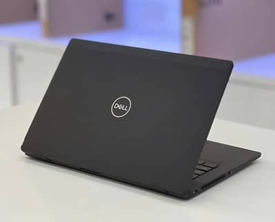Dell Core i5 7th Generation (Ram 8GB DDR4 + SSD 256GB )Full HD Display