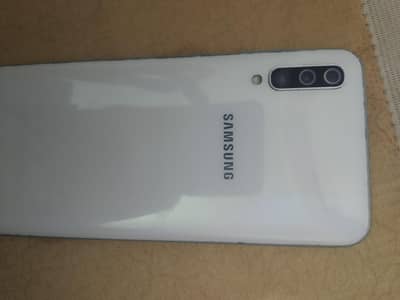 Samsung a50,4.128