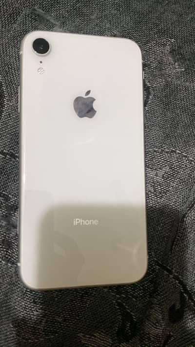 I phone Xr non pta jv 64gb all okY ha