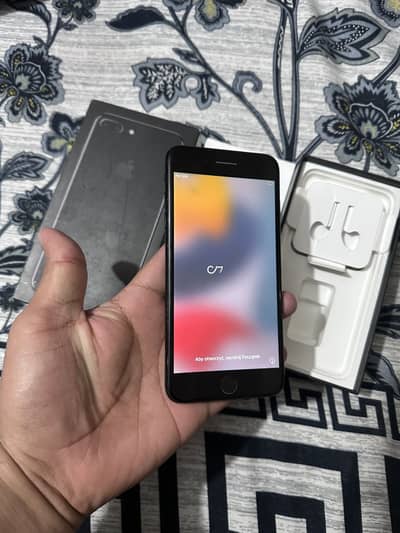 Iphone 7 plus 256gb PTA approved with original box