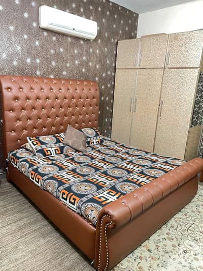 King Size bed for Sale