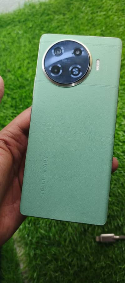 Tecno Spark 20 Pro Plus | 8+8/256GB | Magic Skin 2.0 Green
