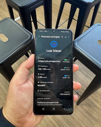 Samsung a31 good condition phone