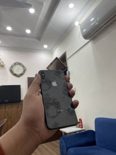 IPHONE XSMAX FACTORY UNLOCKED