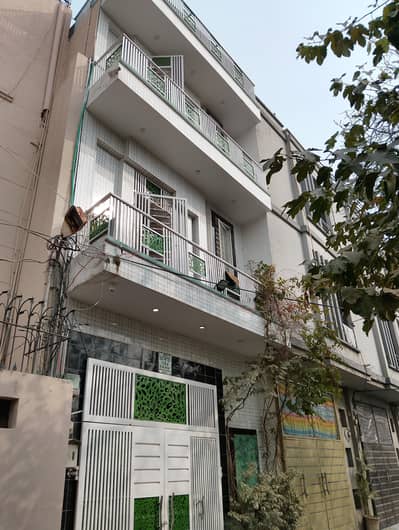 4marla house for sale in prime location rehmanpur wahdat road Lahore