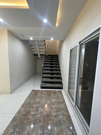 10 Marla House For Sale In Paragon City Lahore