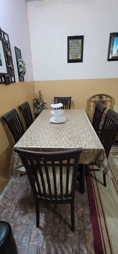 Dinning Table with chairs