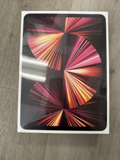 Apple iPad Pro 11-inch/3rd Gen/M1 Chip/2021 - 128 GB (Non-Active/New)
