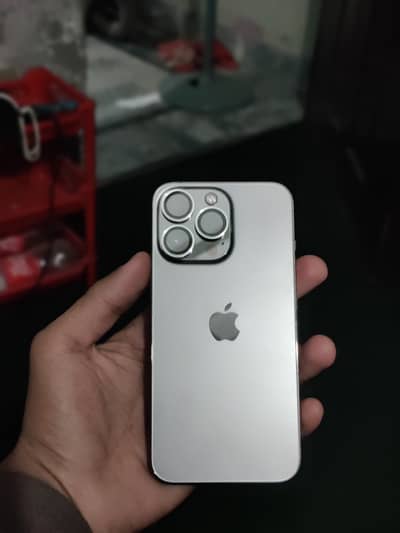 iPhone 13pro factory unlock