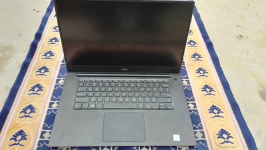 Dell XPS 15 9560 Latest Graphics Video Editing Premium Laptop i7 7th