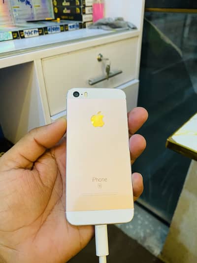 Iphone 5Se (PTA approved)
