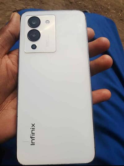 Infinix Note 12