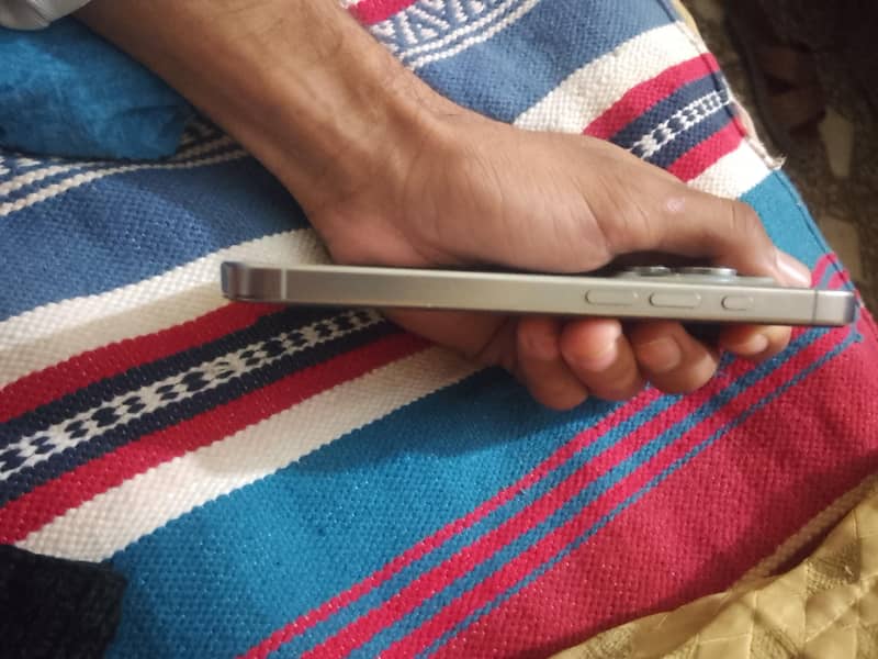 Iphone 16proLLa model 3