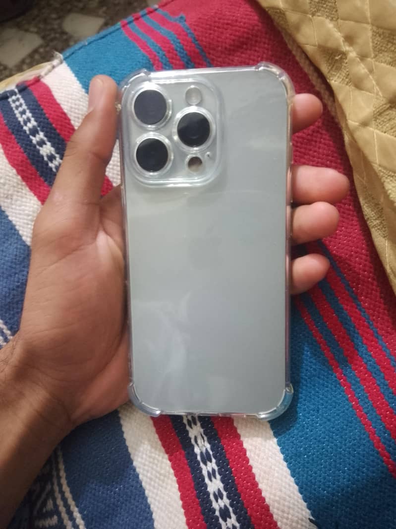 Iphone 16proLLa model 4