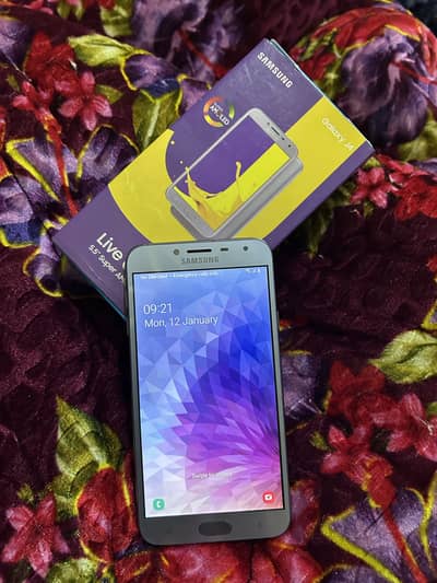 Samsung j4   2/16. With box