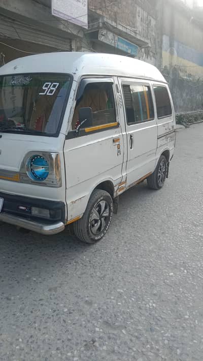 Suzuki bolan  carry