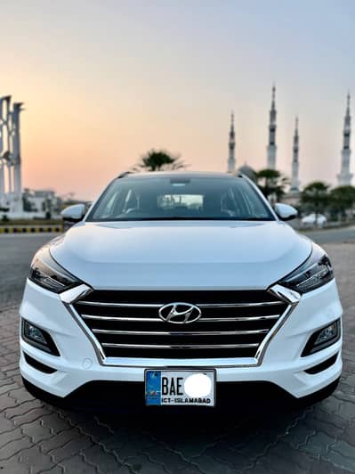 Hyundai Tucson 2022 AWD full option