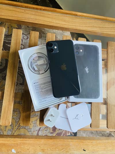 iPhone 11 (64gb)urgent Sale. 03/09/10/18/123