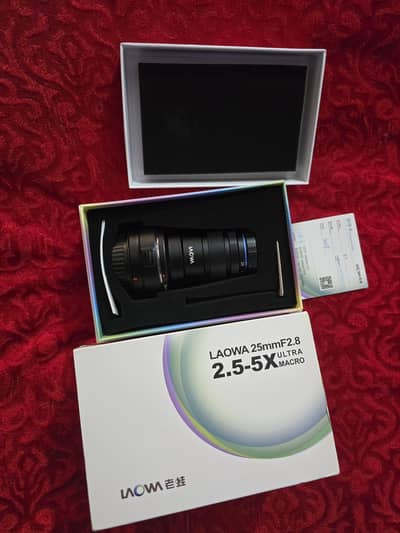 Laowa 25mm F2.8 2.5–5X Ultra Macro Lens (Canon)