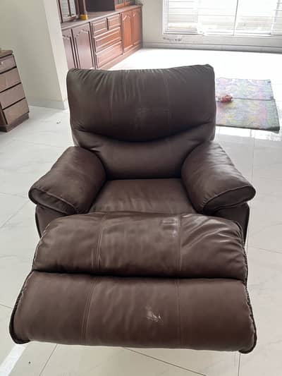 Relaxing recliner sofa