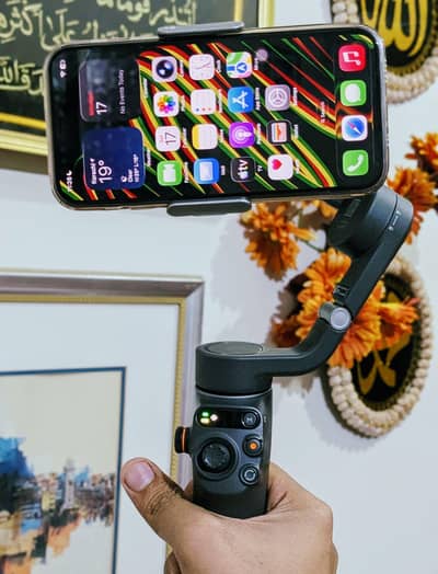 Dji Osmo Mobile 6 Gimble With box accessories