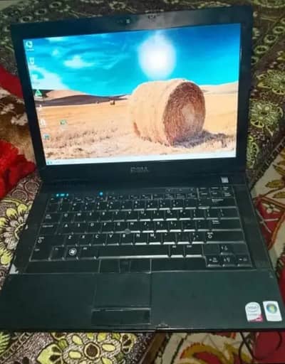 Dell latitude e6400 laptop  2GB RAM 160GB Hard Disk