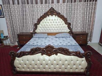 selling bed,dressing table,couch