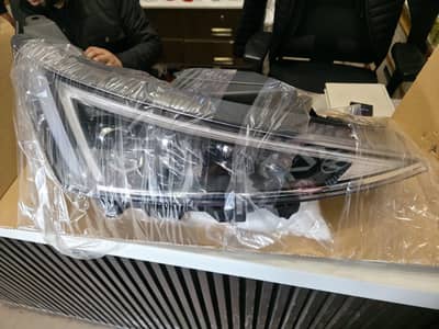 HYUNDAI ELANTRA HEADLIGHT RH